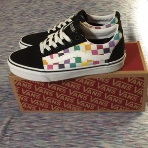 - VANS